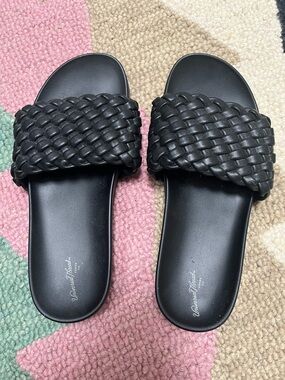 Universal Thread Black Braided Slide Sandals